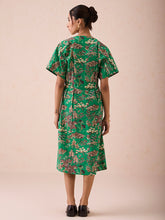 Load image into Gallery viewer, Green Fields Midi Dress DRESSES SUI
