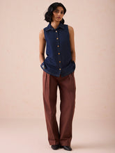 Load image into Gallery viewer, The Mountain Denim Sleeveless Shirt TOPS SUI
